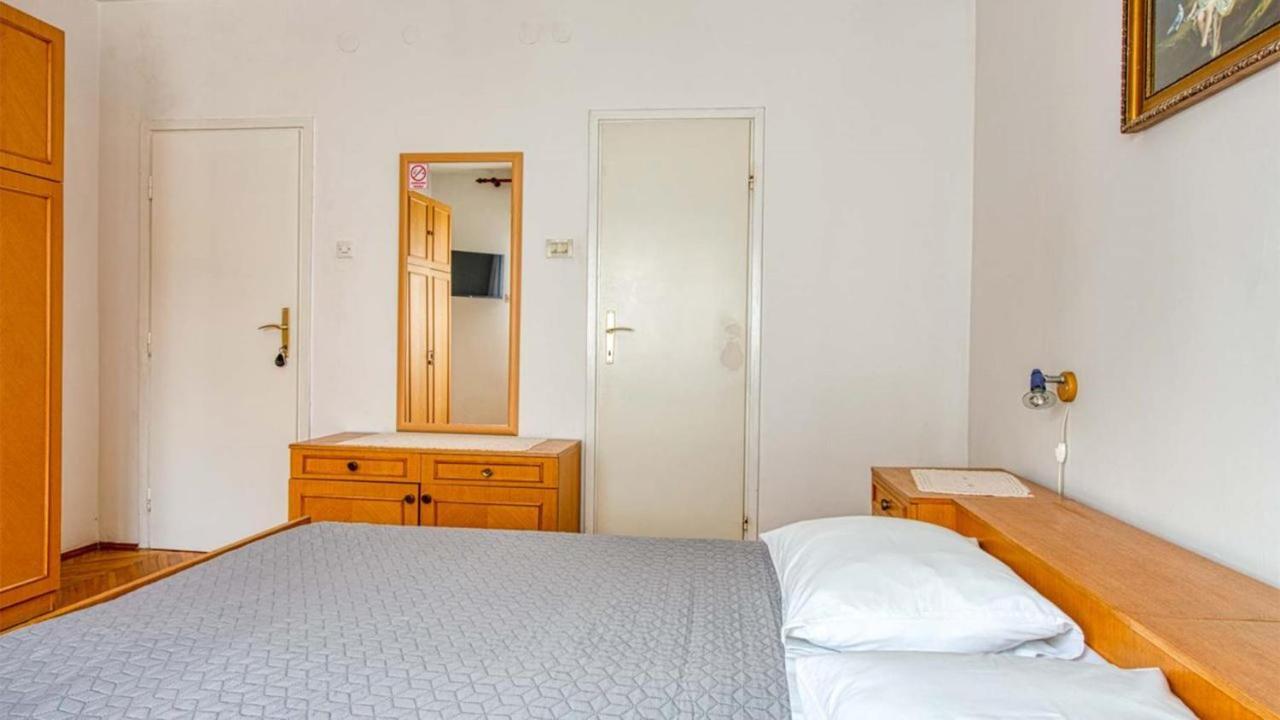 Room Mario Rovinj Exteriör bild